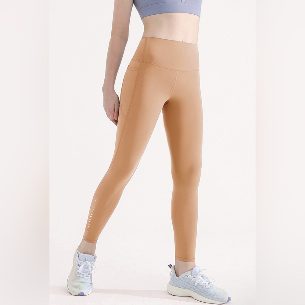 Premium yoga legging with pocket women’s peach